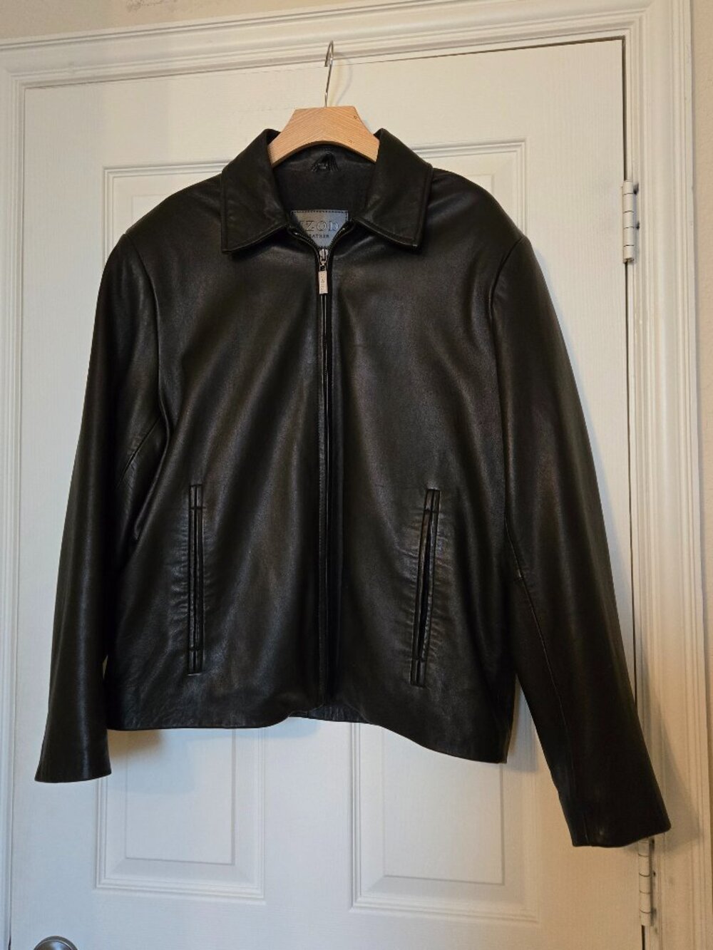 Vintage IZOD Men's Black Genuine Leather Jacket Insulated Full-Zip - Size Medium
